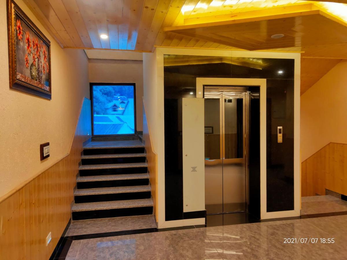 Suryansh Regency Manali Centrally Heated Air Cooled With Private Balconies Manāli Exteriér fotografie