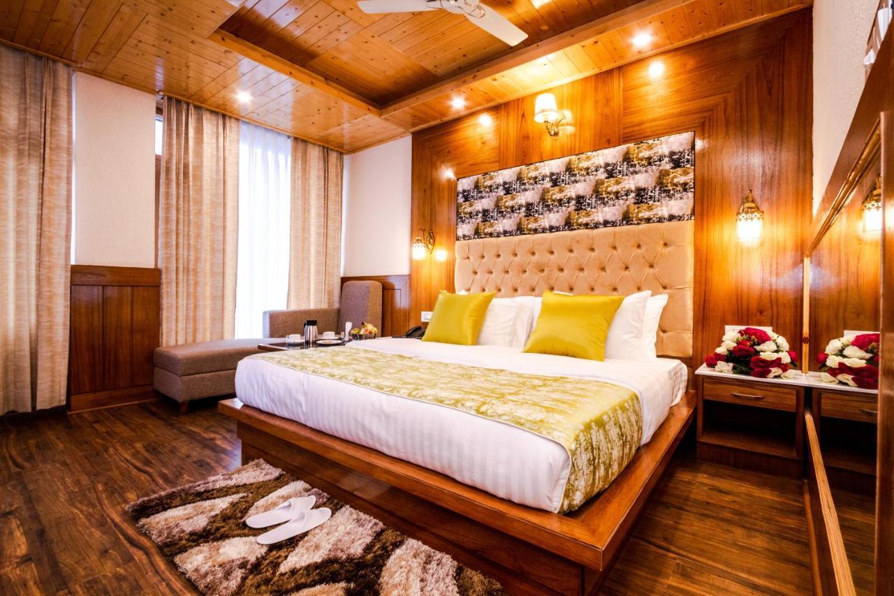 Suryansh Regency Manali Centrally Heated Air Cooled With Private Balconies Manāli Exteriér fotografie